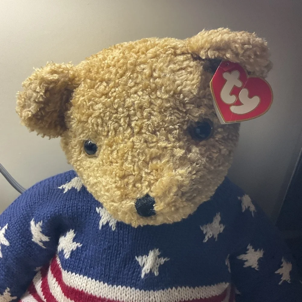 Adorable Large Ty “CURLY” Bear 🐻 with Blue, White & Red Patriotic Flag🇺🇸 Sweater